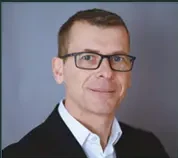 Portrait de Arnaud MENET